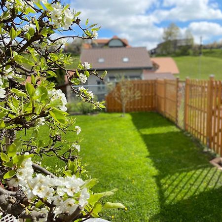 Naturnahe Familienwohnung Ruschegg エクステリア 写真