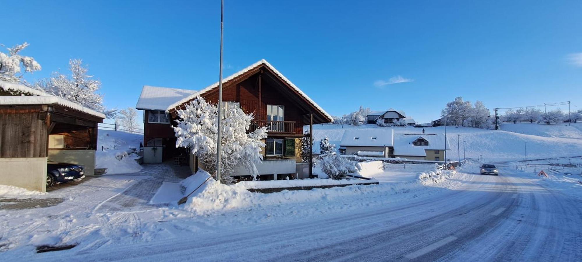 Naturnahe Familienwohnung Ruschegg エクステリア 写真