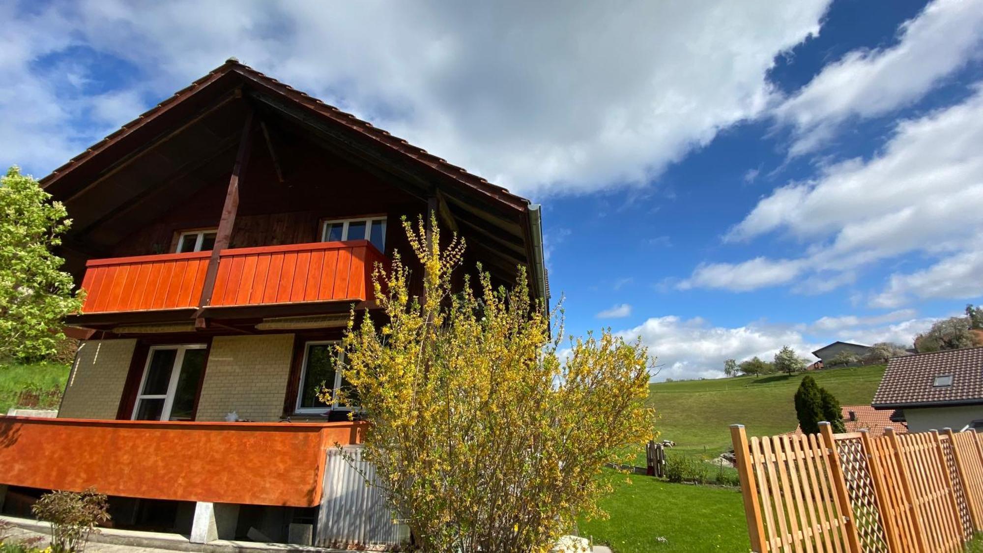 Naturnahe Familienwohnung Ruschegg エクステリア 写真